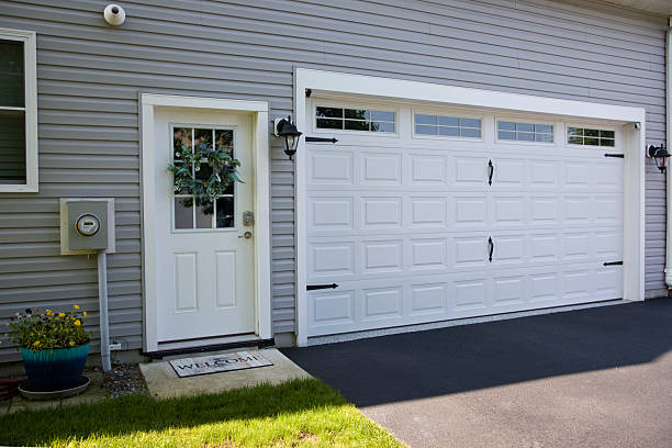 24/7 Emergency Garage Door Panel Replacement experts in Magnolia Springs, AL